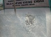 Aspal Baru Mengelupas, Bantuan Tak Pernah Sampai: Warga Karang Endah Bertanya, Dana Desa ke Mana?