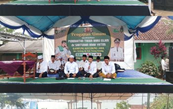 Perkuat Tali Silaturahmi Dan Keberaamaan , Polsek Gedung Aji Gelar Pengajian Umum Dan Ssntunan Anak Yatum Sambut Tahum Baru Ispam 1448H 