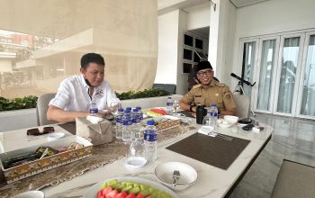 PANGERAN EDWARD SYAH PERNONG BERTEMU GUBERNUR LAMPUNG, DISKUSIKAN KEMAJUAN DAERAH DAN KESEJAHTERAAN RAKYAT