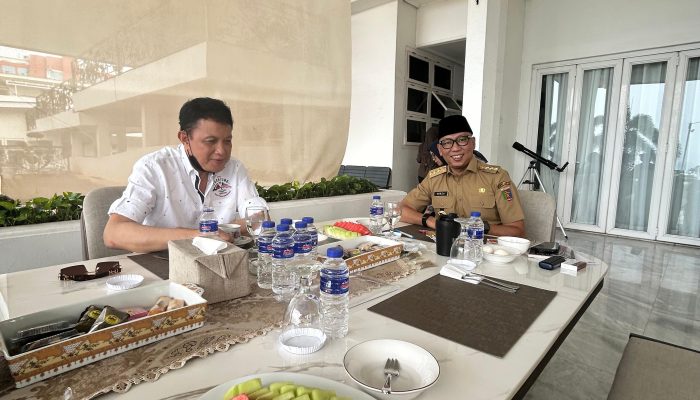 PANGERAN EDWARD SYAH PERNONG BERTEMU GUBERNUR LAMPUNG, DISKUSIKAN KEMAJUAN DAERAH DAN KESEJAHTERAAN RAKYAT